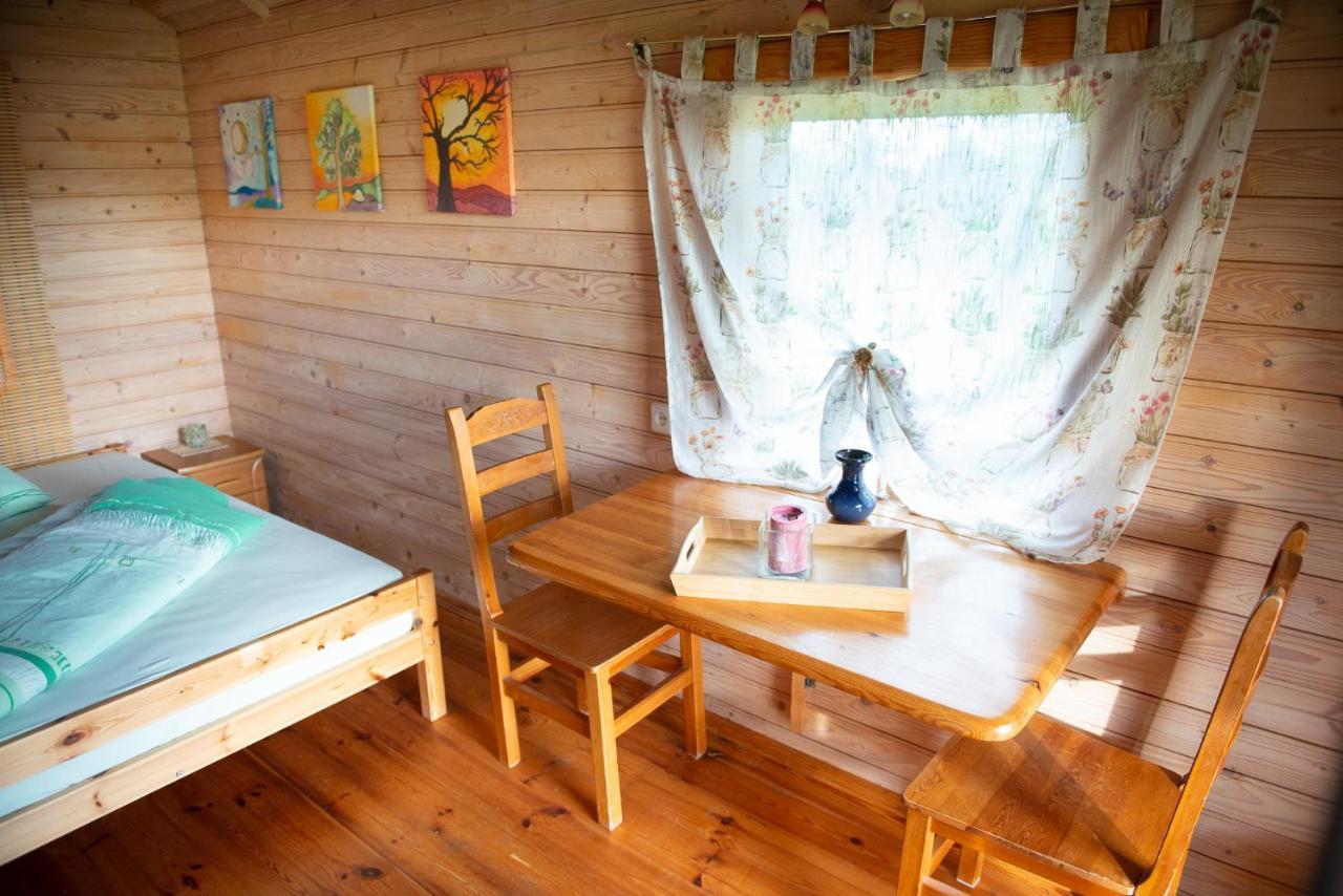 Ergli Otel Bernāti Dış mekan fotoğraf